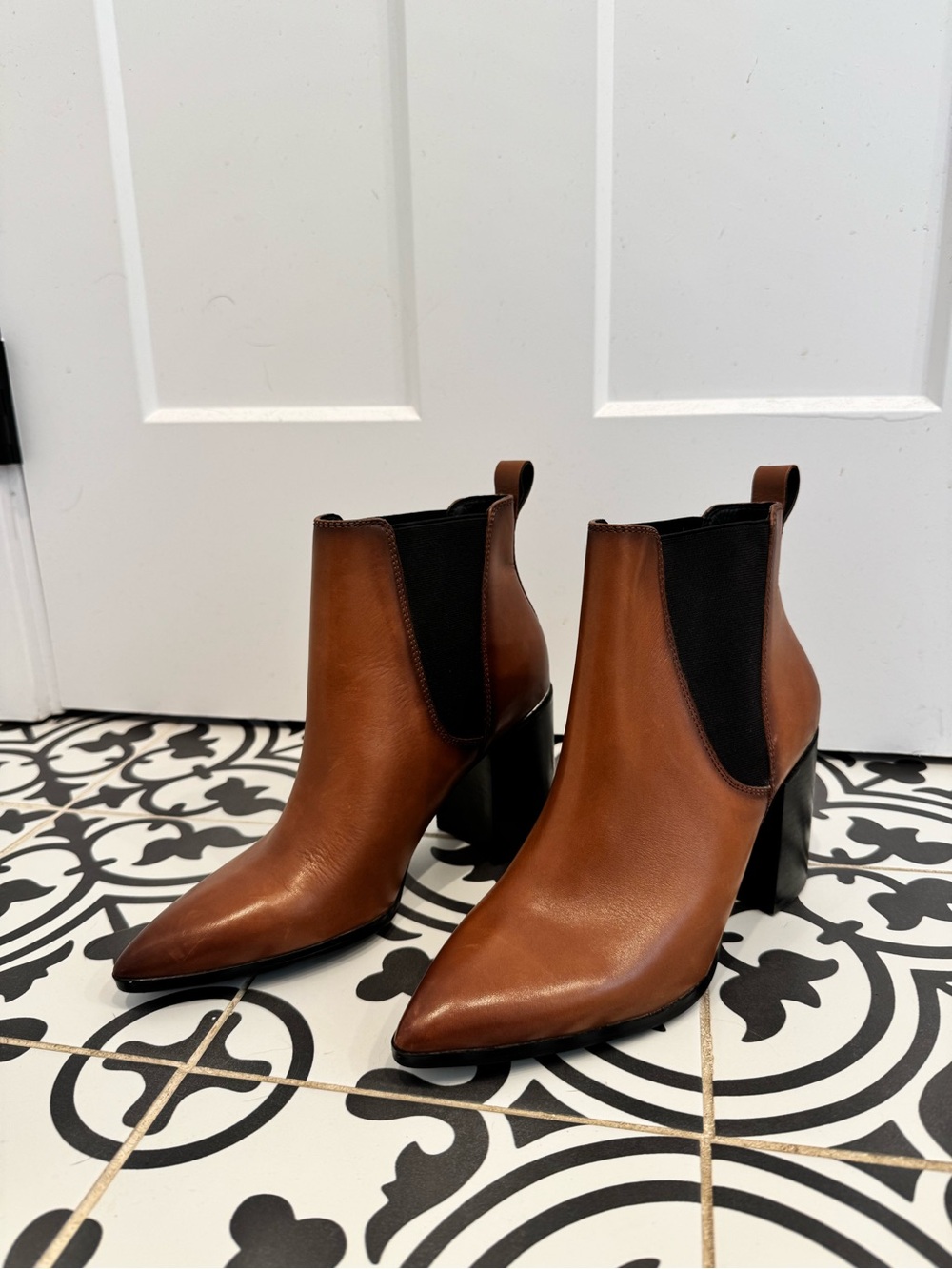 NWOB - Steve Madden Ankle Boots